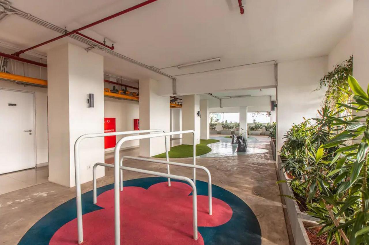 בקאסי Redliving Apartemen Grand Kamala Lagoon - Pekayon Tower Barclay North מראה חיצוני תמונה